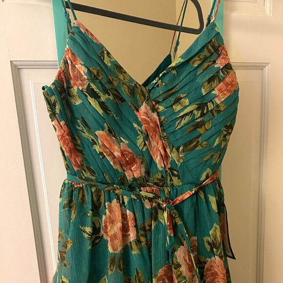 Green Floral Dress - Picture 1 of 4